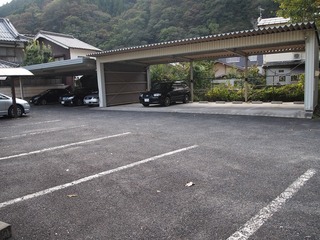 屋内駐車場２