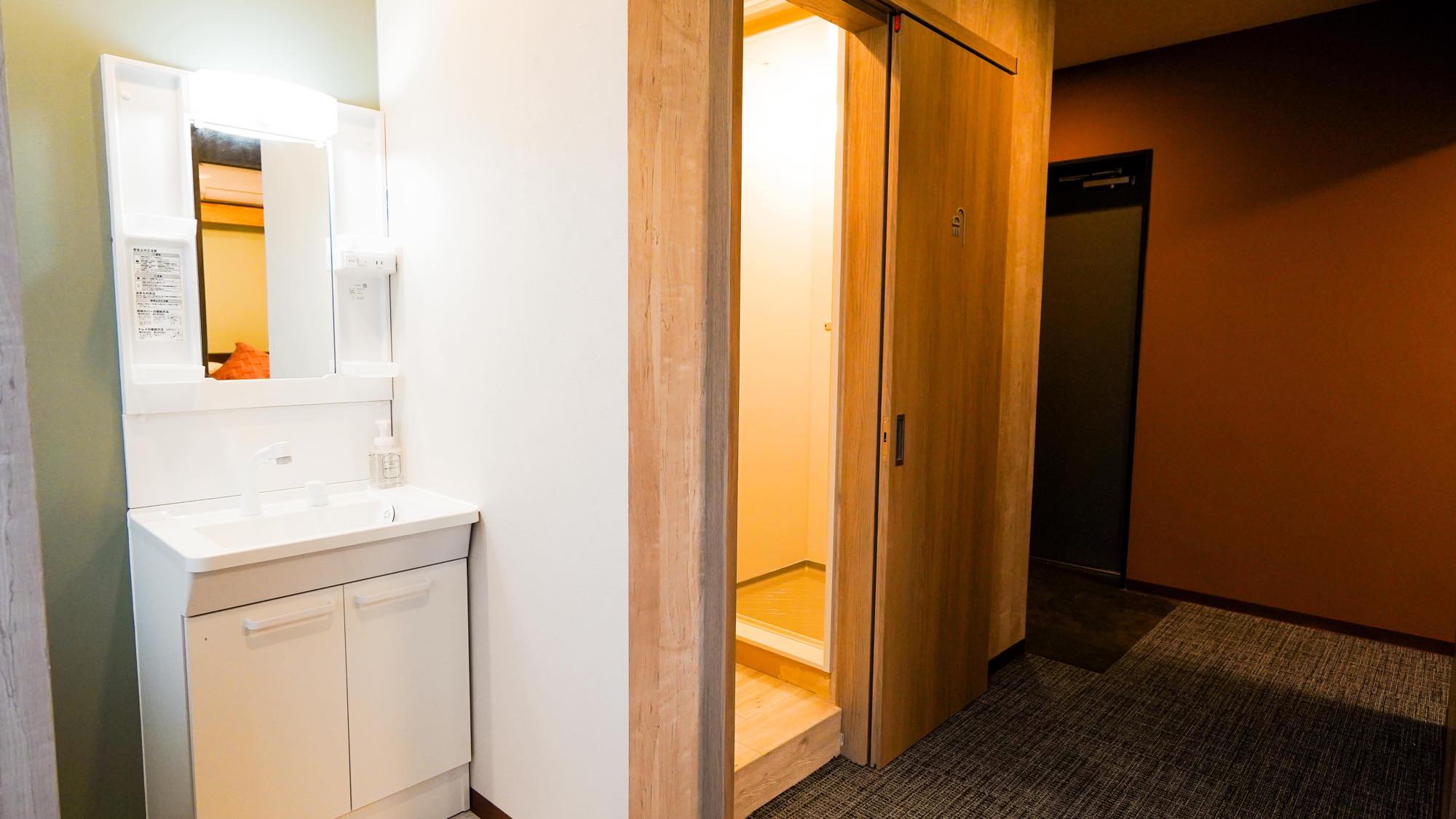 【禁煙】レディースキャビンルーム〈共有部〉