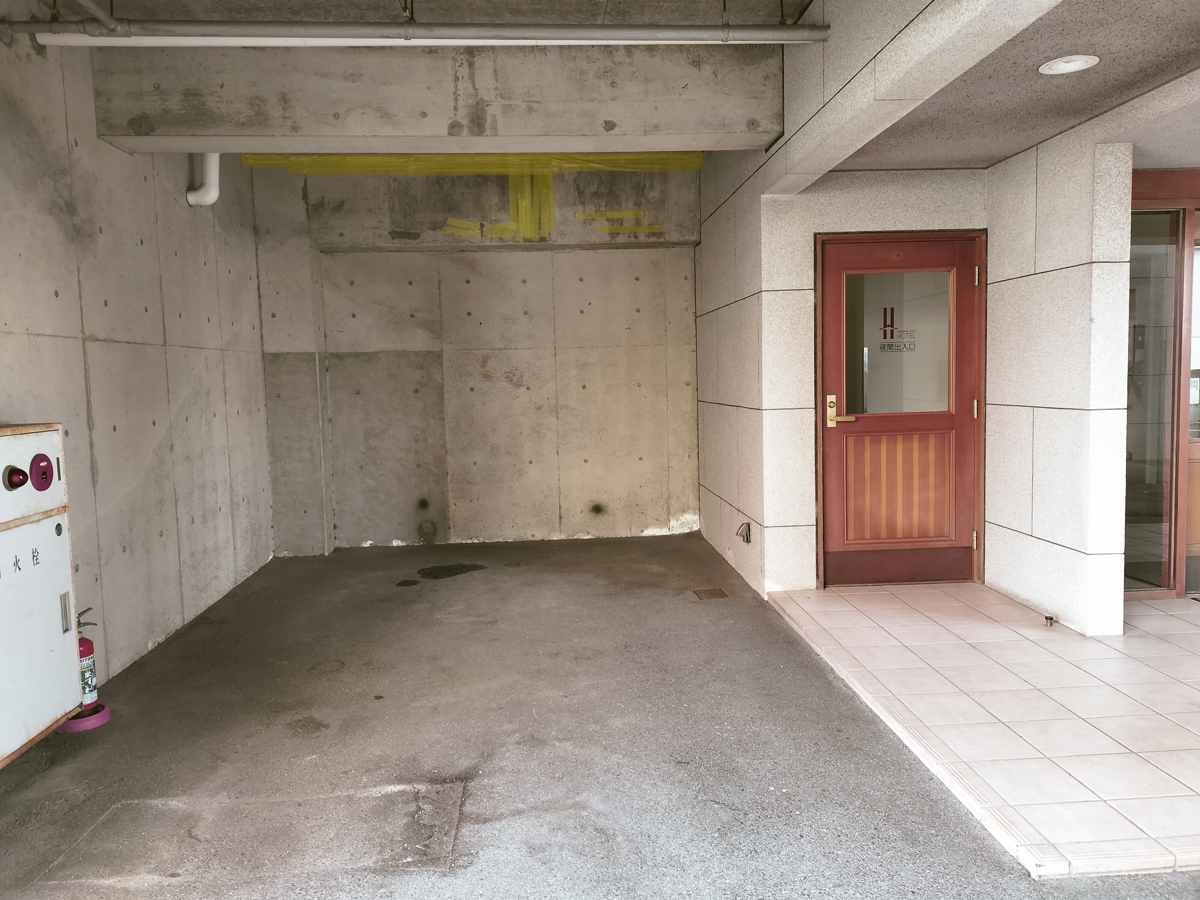 屋根付き駐輪場2