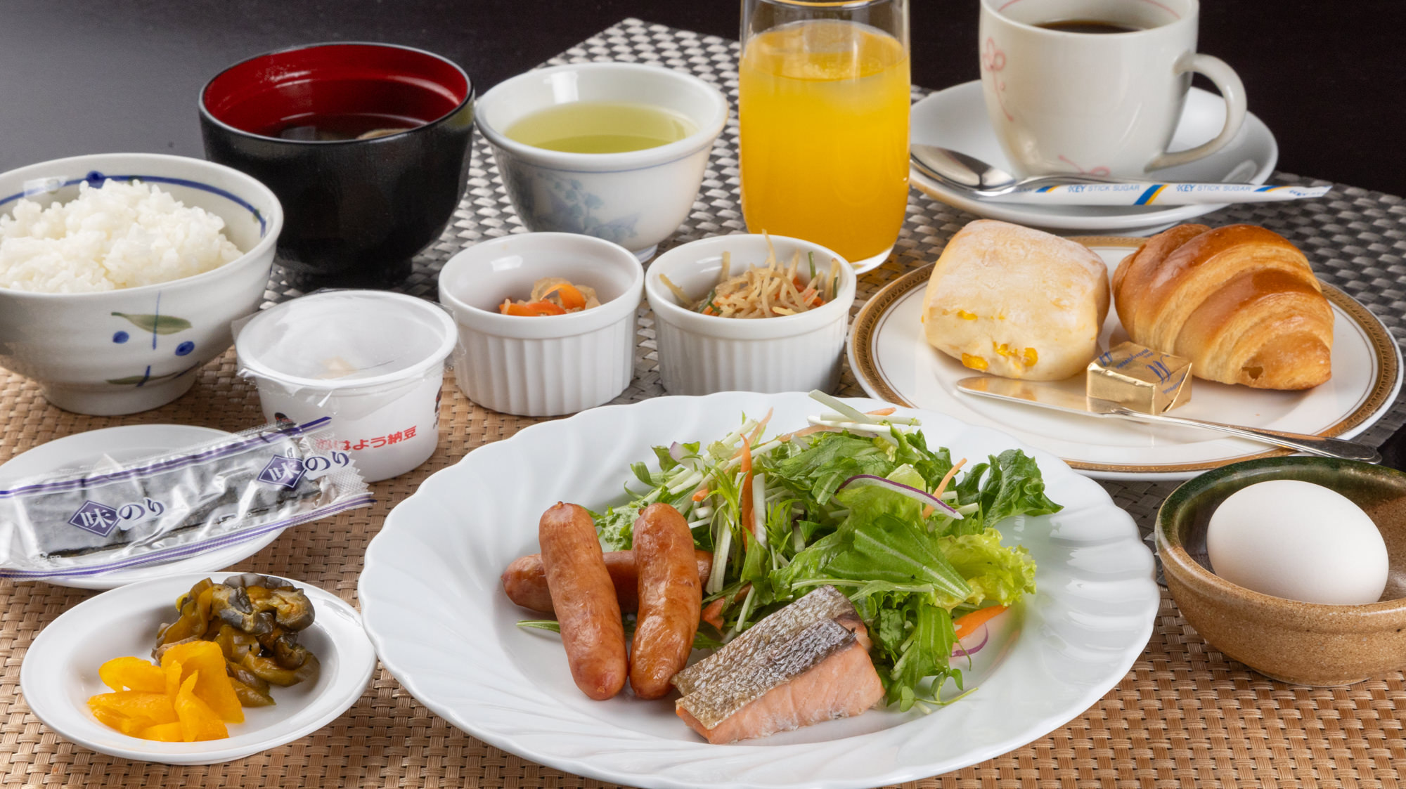 【早割7】【朝食付・レディースプラン】カジュアル朝食とハジマリオーガニックスキンケア4点セット付♪