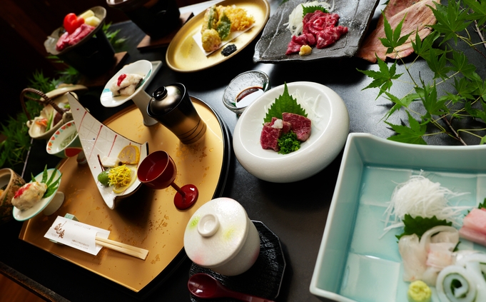 【贅沢Wメイン】馬刺し＆山鹿和牛どちらも味わう欲張りプラン