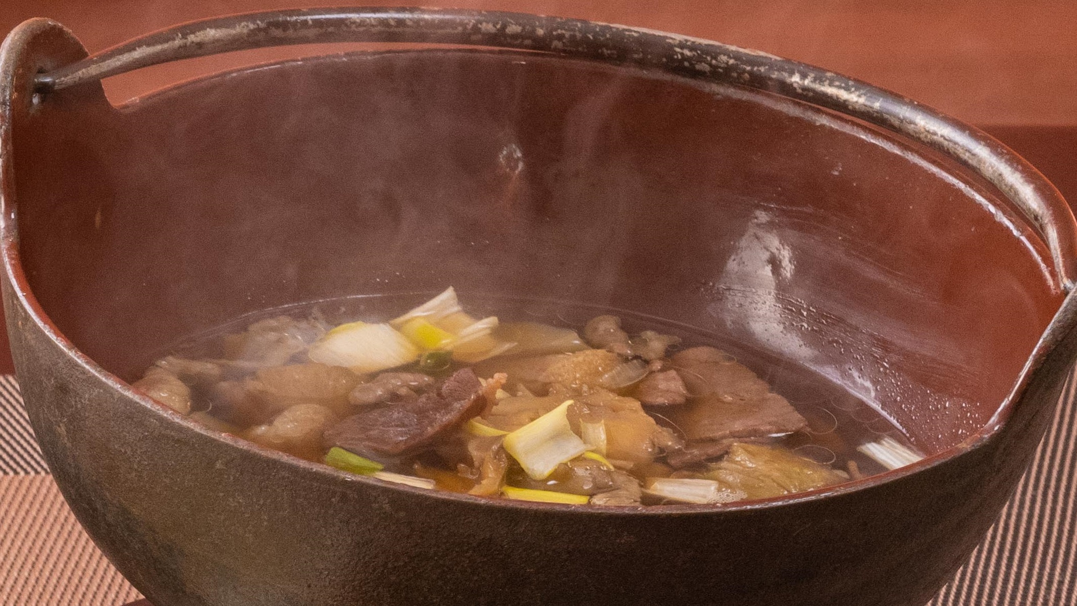 【ご夕食一例】「芋煮」山形秋の風物詩!地域ごとの味の違いをお楽しみくださいませ。 ※イメージ