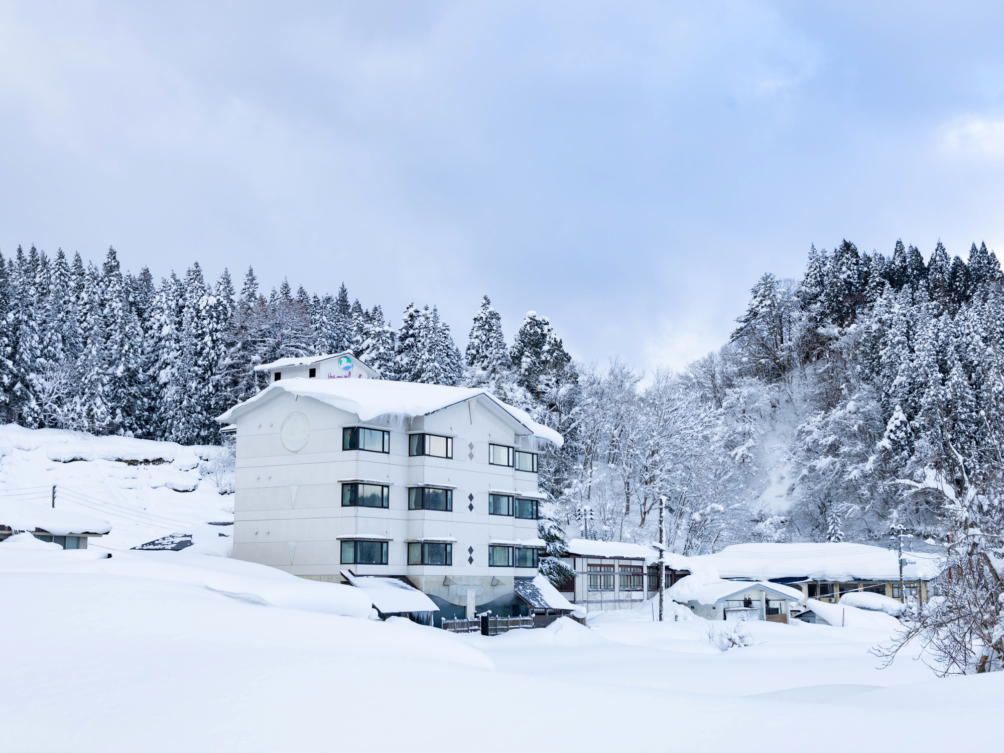 【外観】白銀の世界に包まれて。