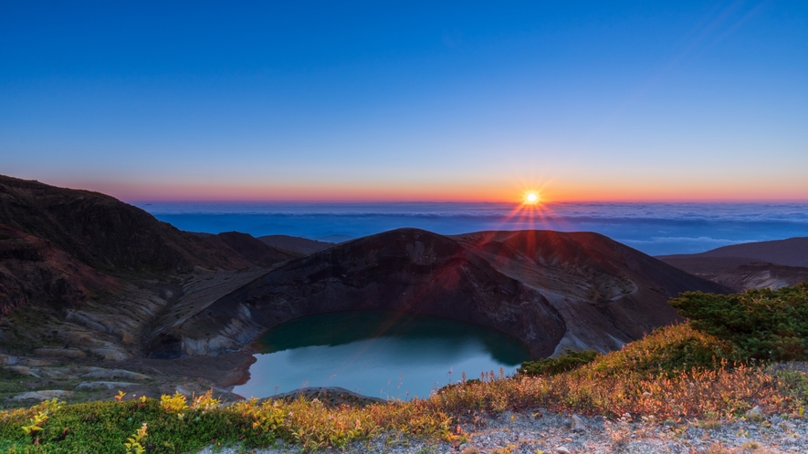 【周辺観光】宮城県「蔵王の御釜」(当館よりお車120分)