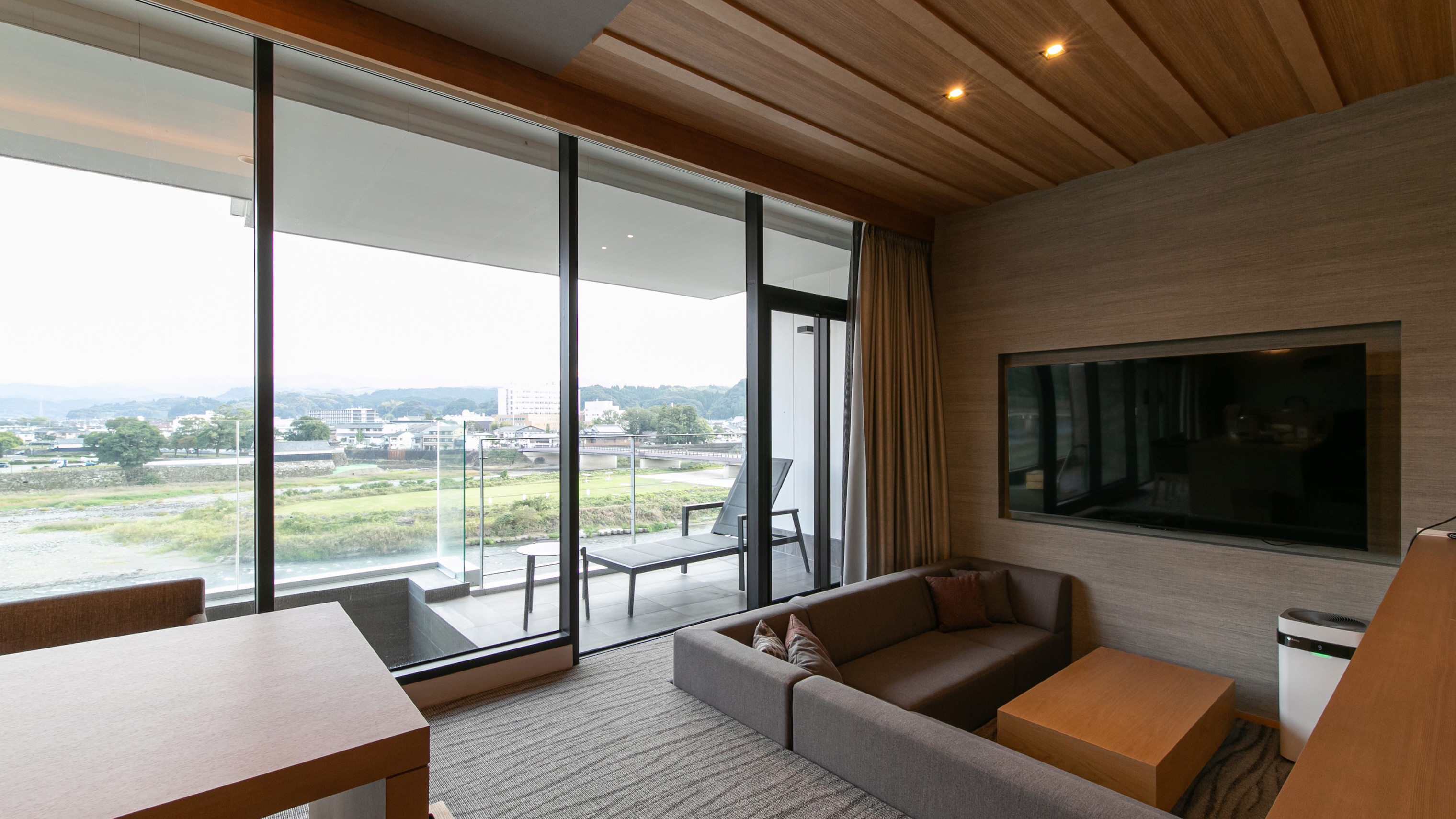 スイート和洋室　SAKURA＜客室露天温泉＞【禁煙】