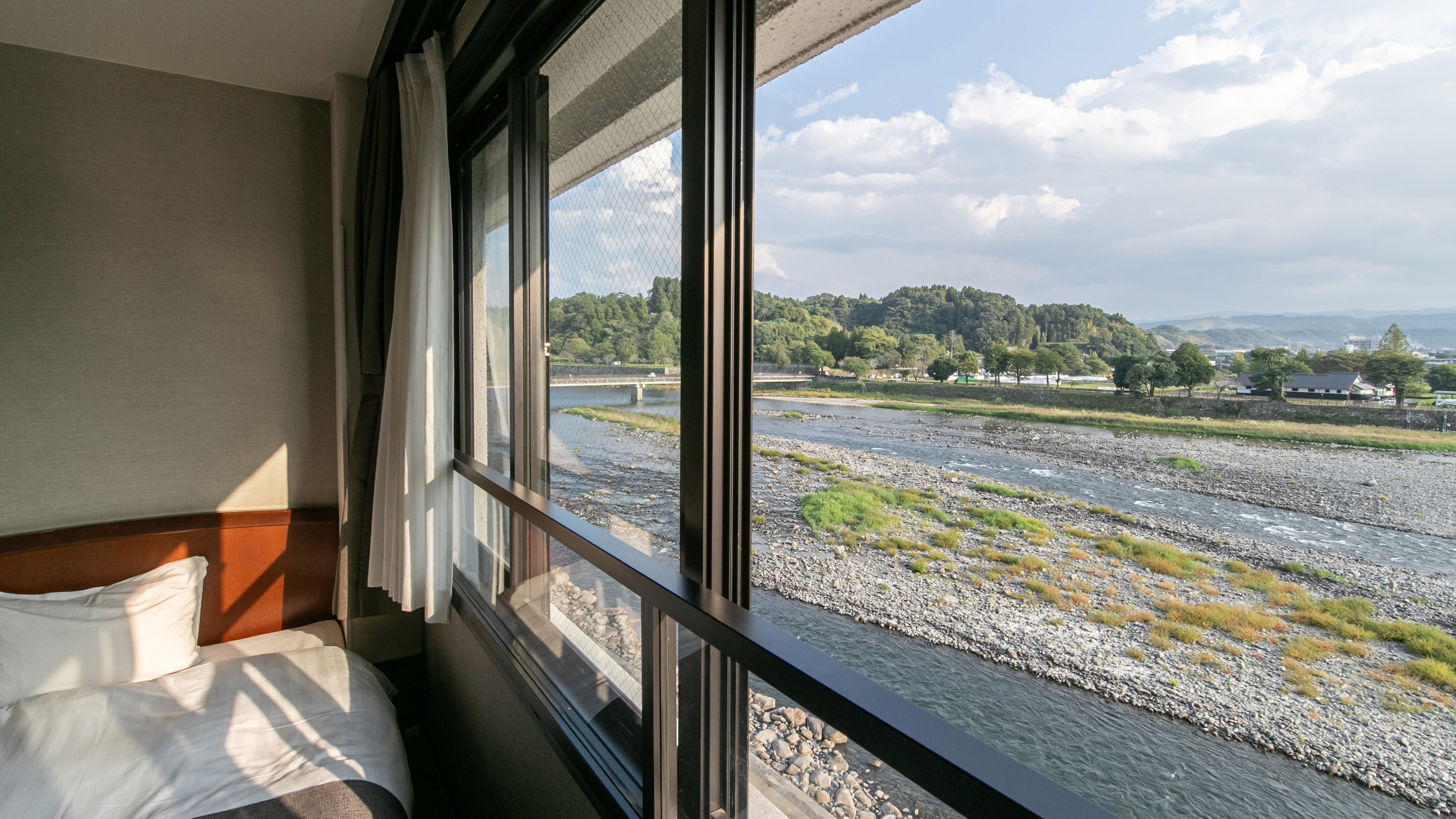 スタンダード和洋室＜６畳＋ツイン＞【禁煙】