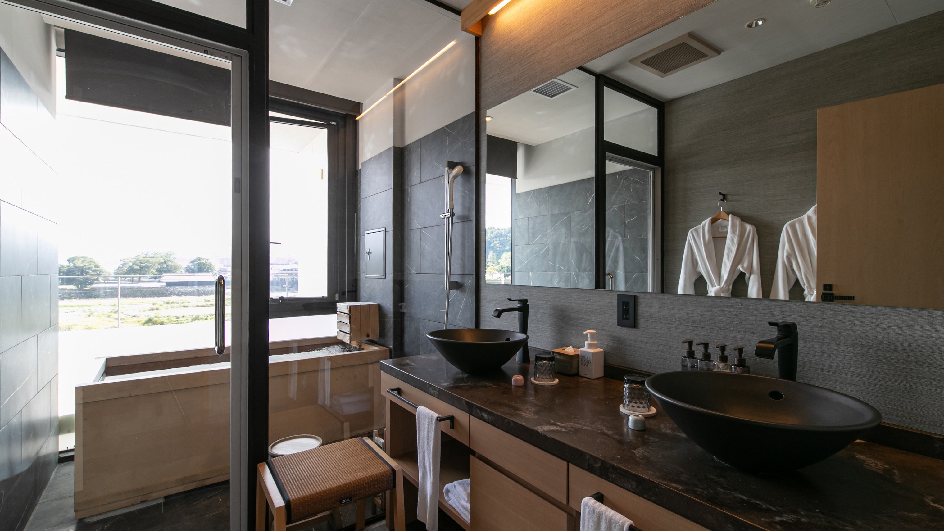 セミスイート和洋室　YAMASEMI＜客室温泉＞【禁煙】