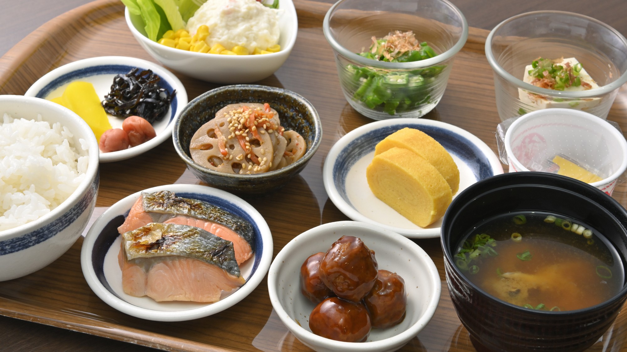 【朝食バイキング】和食盛り付け例