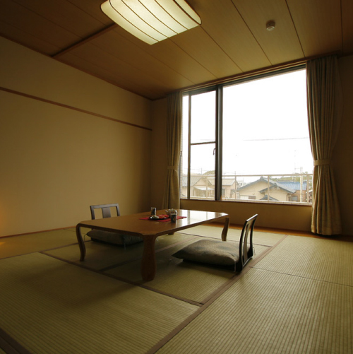 Mount Fuji facing "Japanese-style room" (10 tatami mats / with bath and toilet)