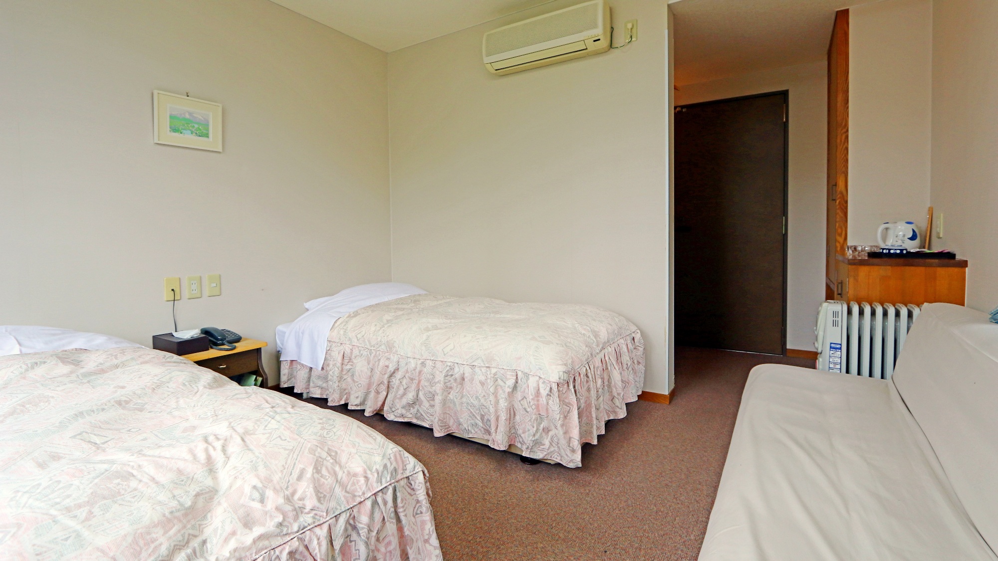 【洋室ツイン】洗面・ウォシュレットトイレ付