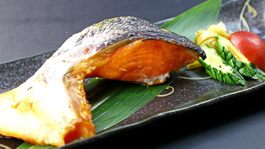 うまみが凝縮された鮭カマが、おいしいお米とピッタリの相性。※内容は変更になる場合があります。