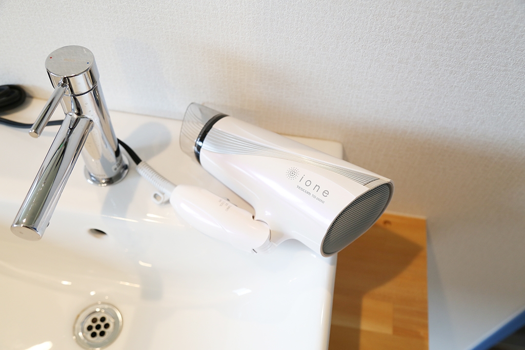 安心の女性専用ドミトリーに室内シャワーとトイレを完備！難波へのもアクセス良好！