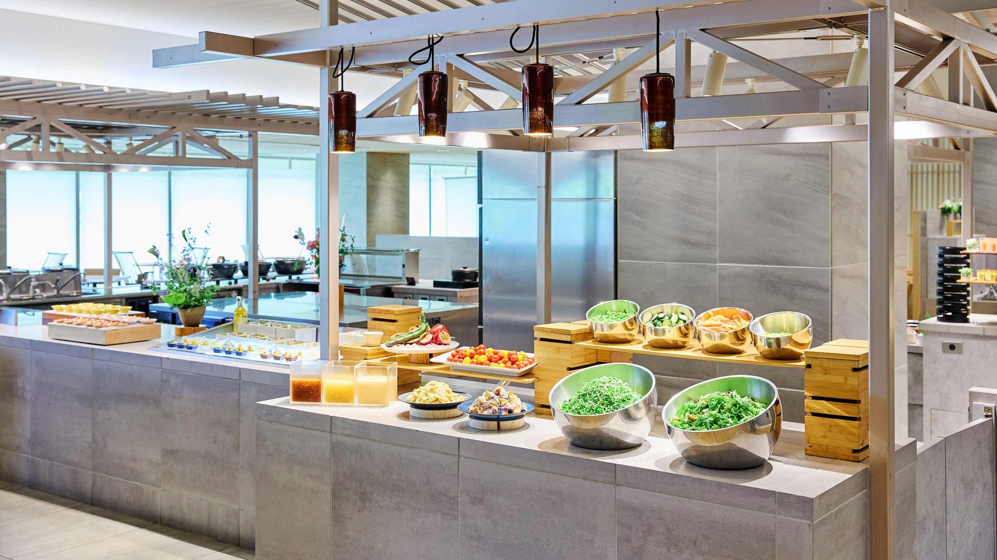 【季しかり】開放感のある広々としたビュッフェダイニング