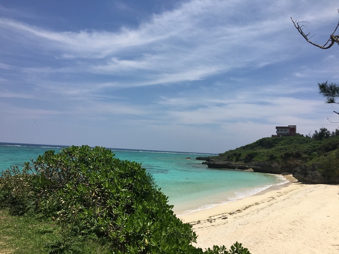 周辺ビーチ「佐田浜ビーチ」