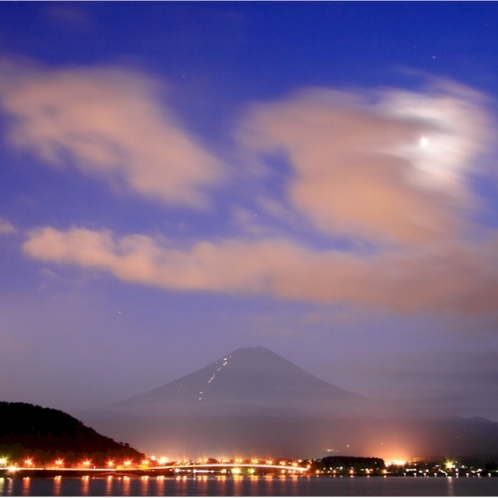 【富士山ギャラリー】光る雲と富士山