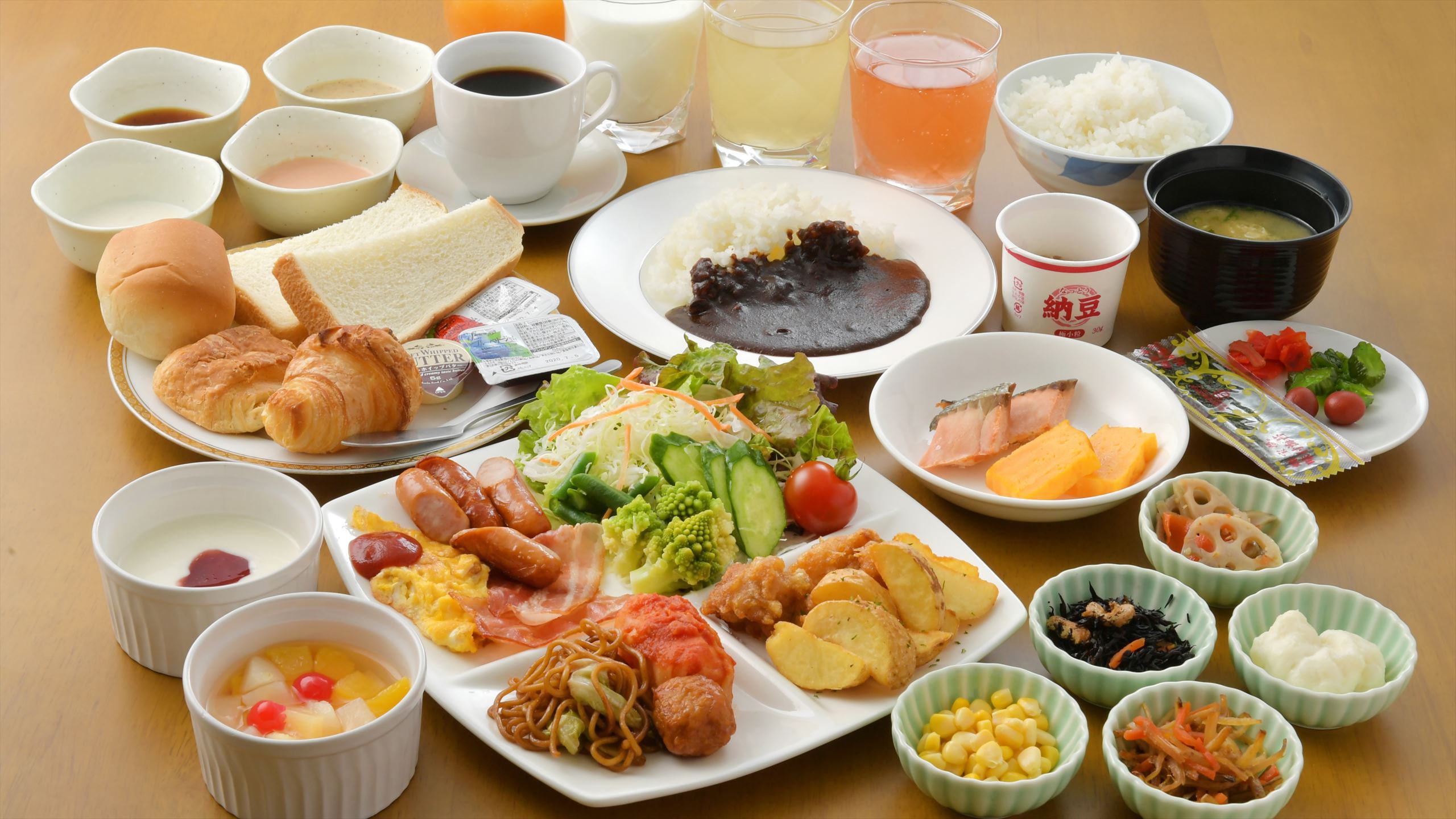 【朝食バイキング付】◆30種類の和洋バイキング朝食◆【アパは映画もアニメも見放題】