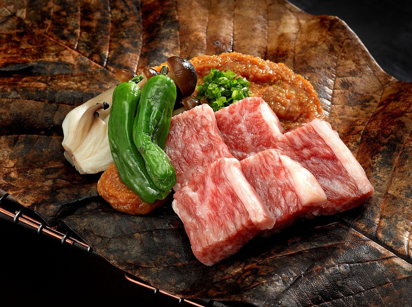 【グルメプラン】A5限定！飛騨牛ロース朴葉味噌焼き付1泊2食 基本バイキングプラン