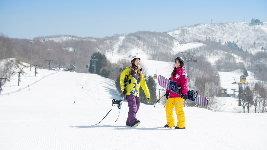 【蔵王温泉スキー場】多妻なコースを楽しめるパウダースノーのゲレンデ