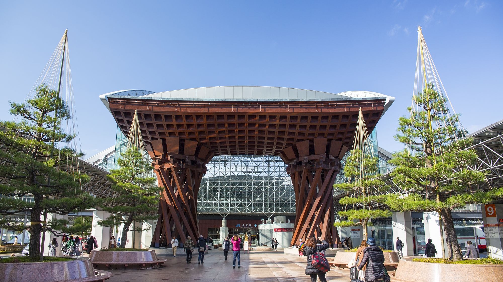 【周遊バス1日フリーパス付】金沢観光を自由に満喫！主要スポットめぐりを快適サポート│素泊まり