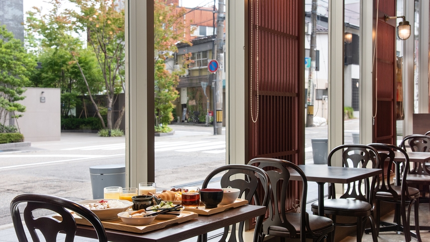 【楽天スーパーSALE】10％OFF 金沢ご当地料理＜和洋３０種類以上のブッフェ朝食付き＞