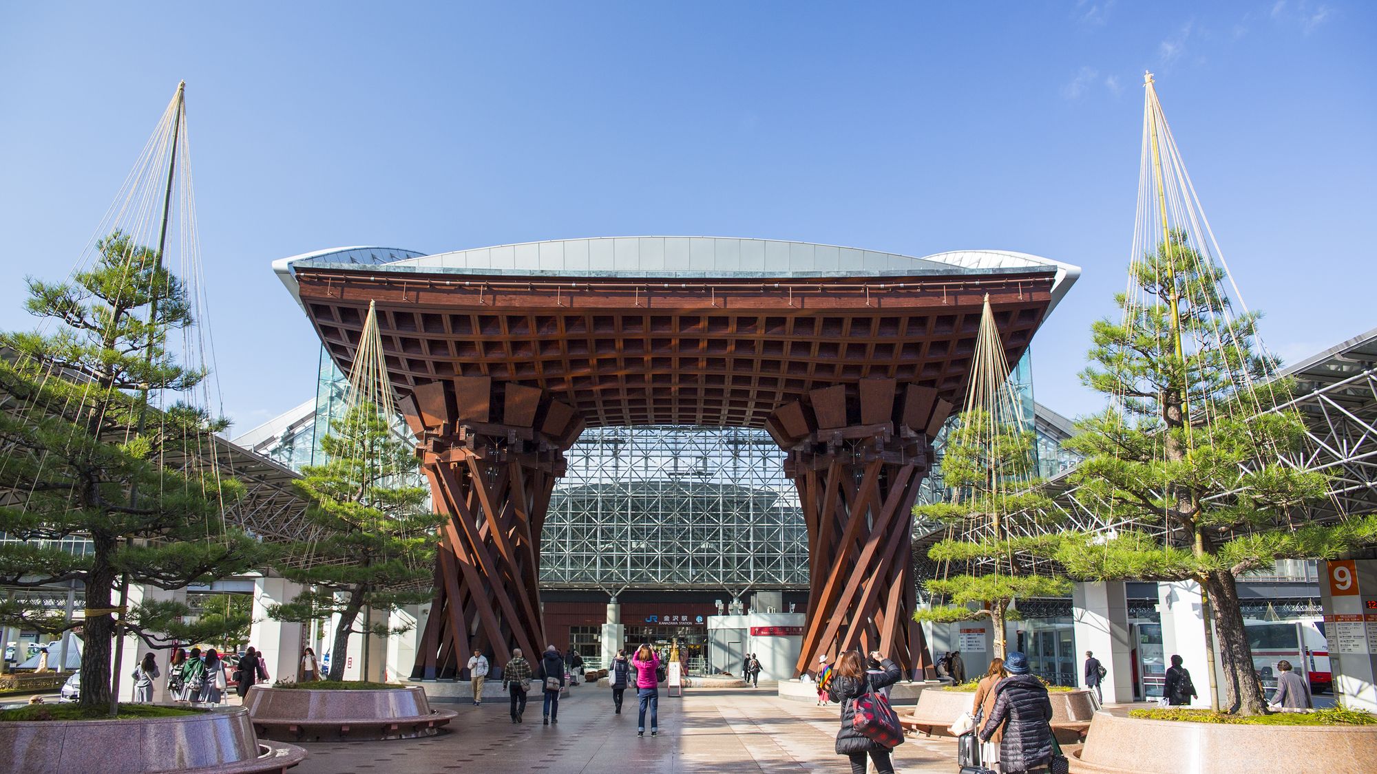 金沢駅鼓門（画像提供：金沢市）