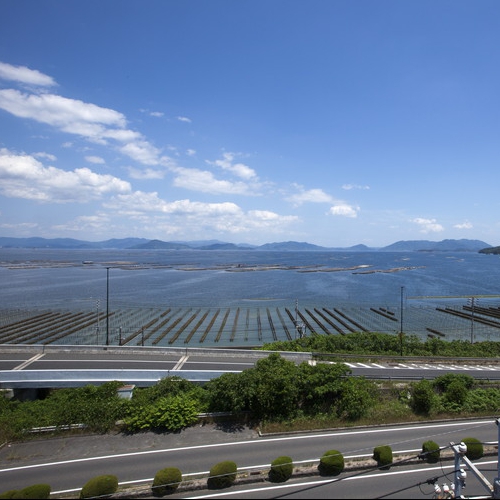 さき楽30☆1ヶ月前のご予約でお得に宿泊☆素泊り☆宮島口まで車で6分！朝陽照らすオーシャンビュー！