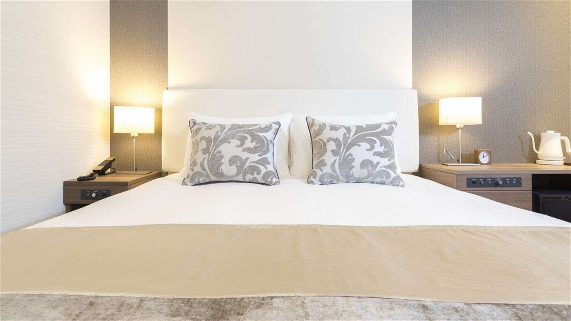 【ダブルルーム】洗濯乾燥機付。少ない荷物でご宿泊でき出張やレジャーにもお勧め