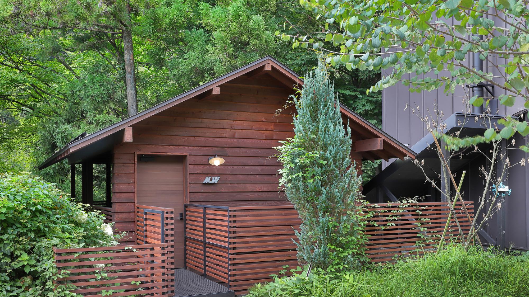 メープルホワイト［露天風呂付＋テラス付／2階建］