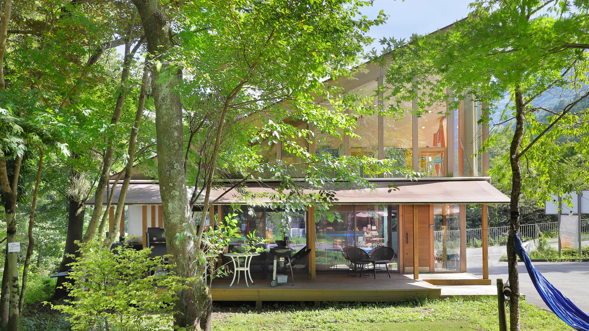 シマブルーフロント&カフェ