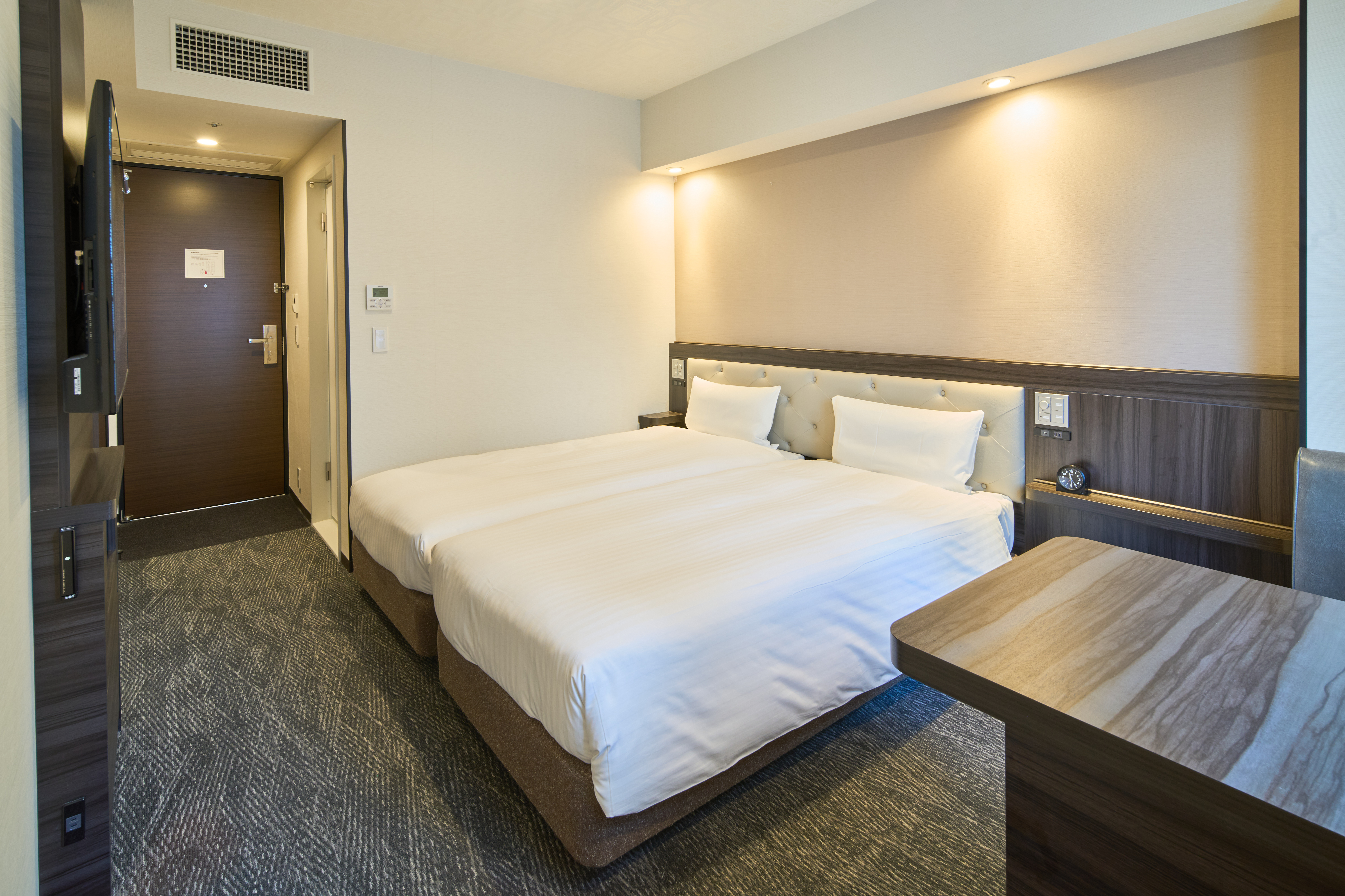 ツイン(17㎡ / 100cmサイズベッド)