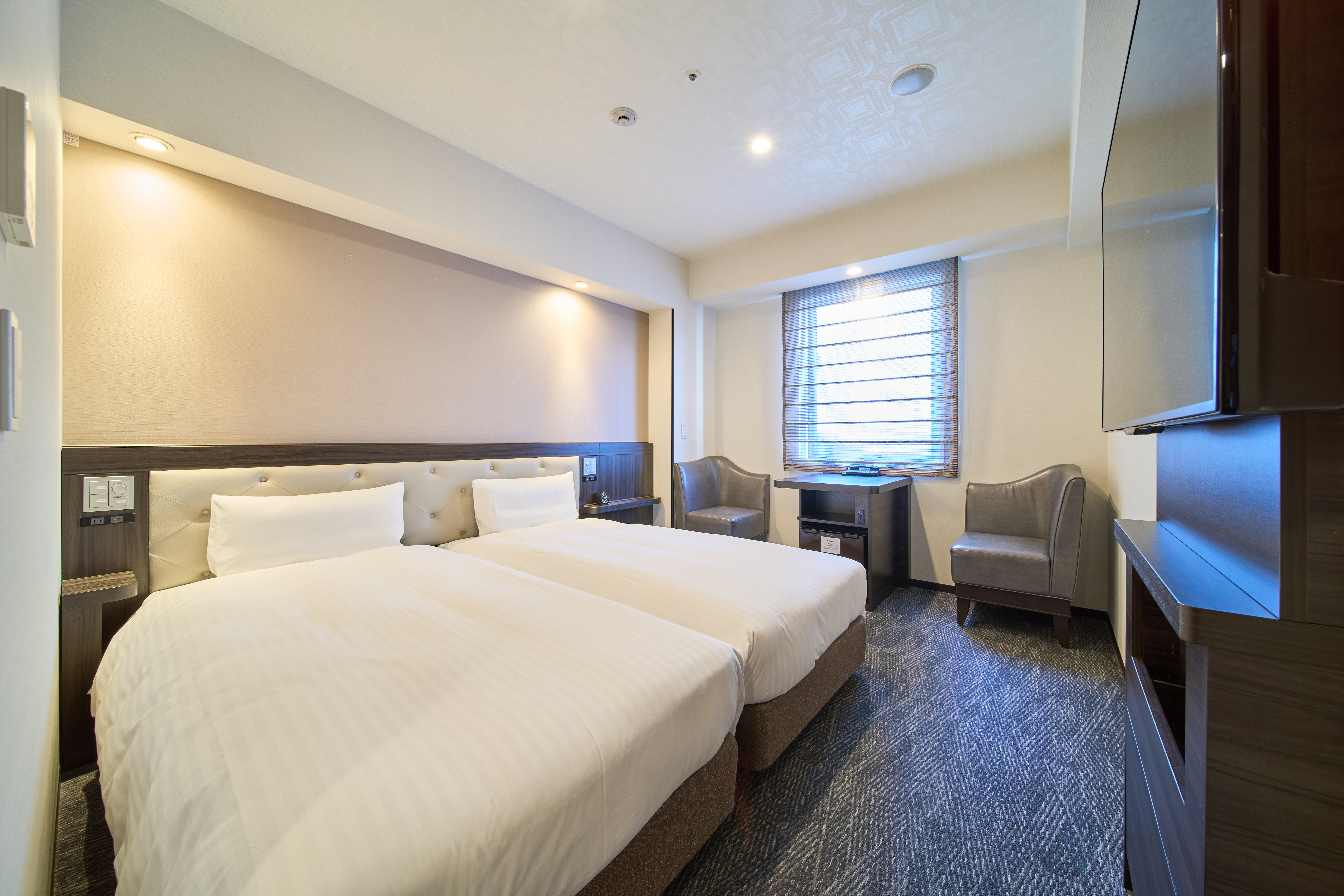 ツイン(17㎡ / 100cmサイズベッド)