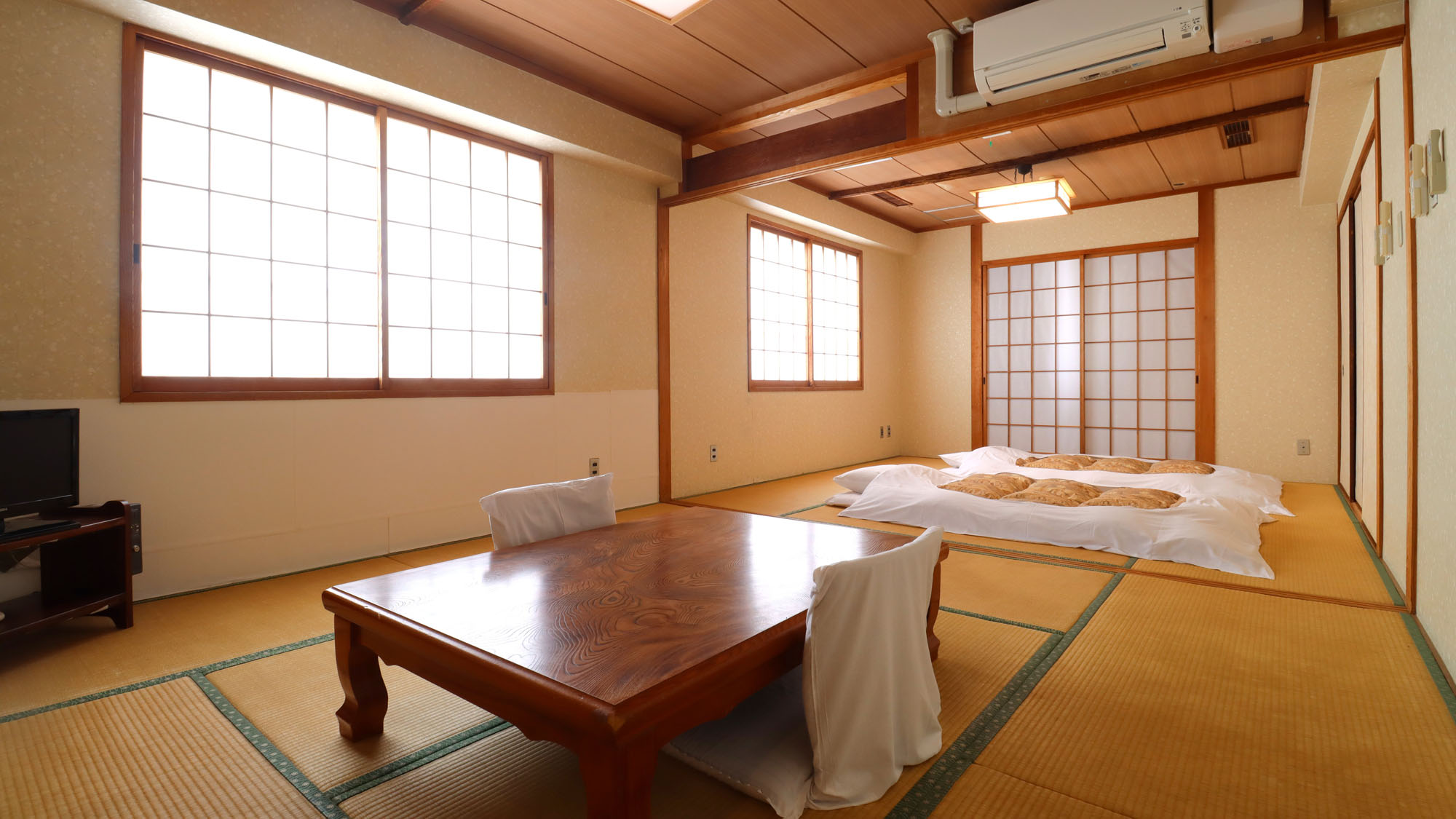 【客室・虹の間】喫煙◆和室16畳　広々とした和室はグループやファミリーにおすすめ 