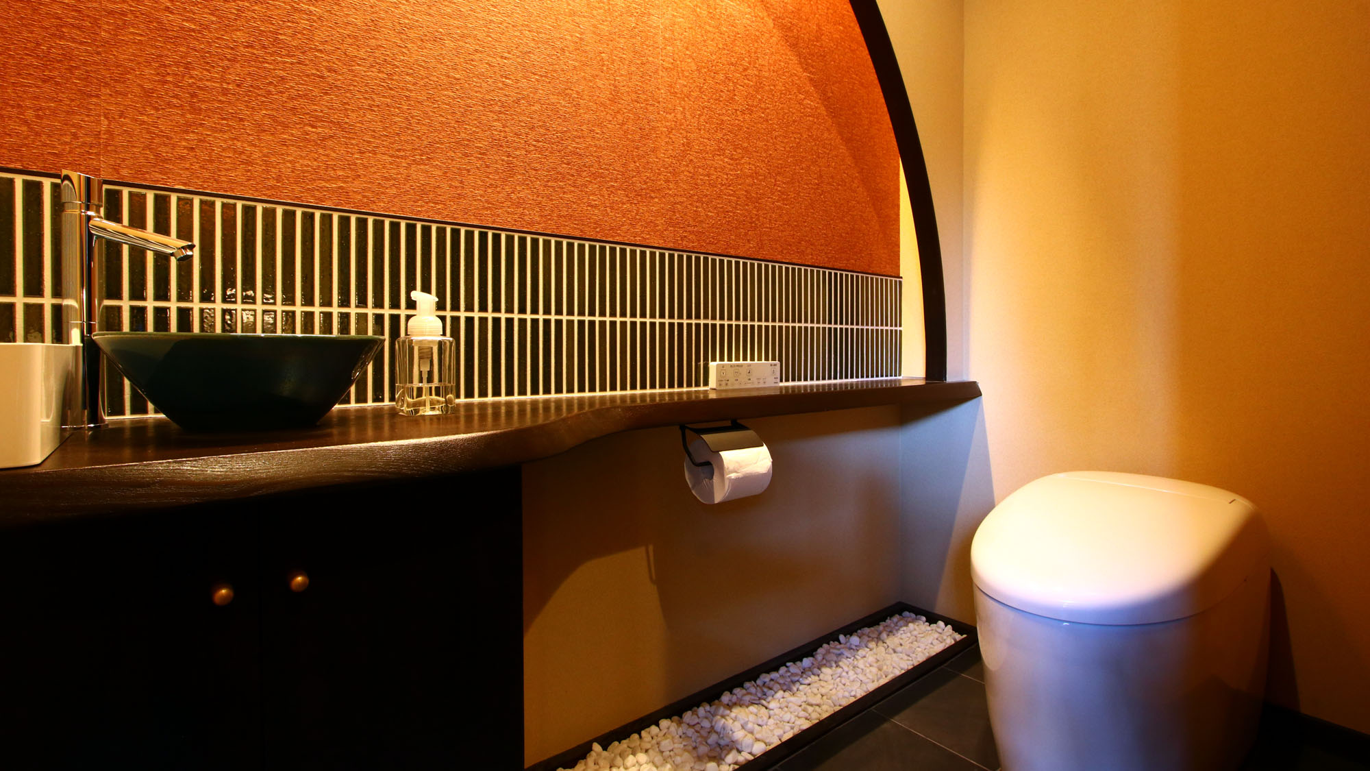 お手洗い◆新しい食事処にございます*