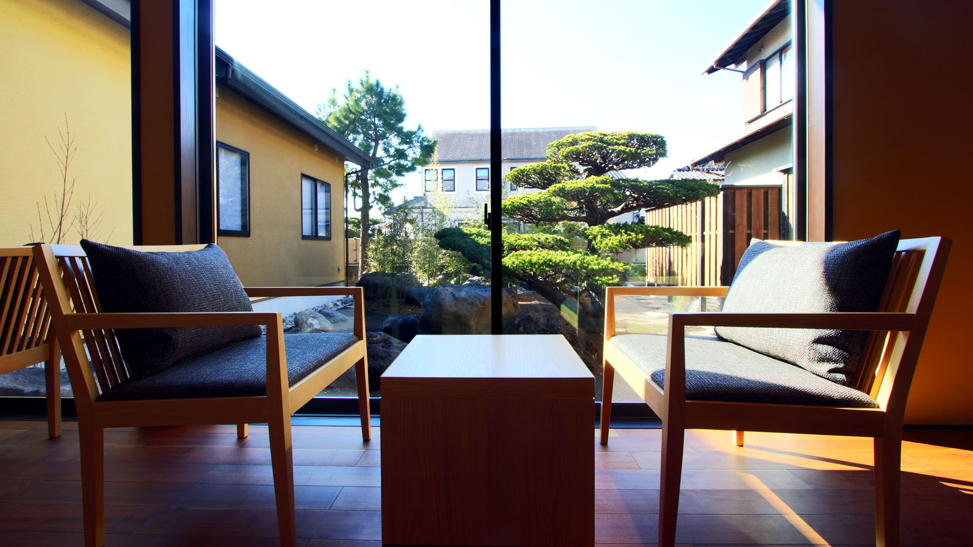 ラウンジ◆庭園を眺めながら・・・*