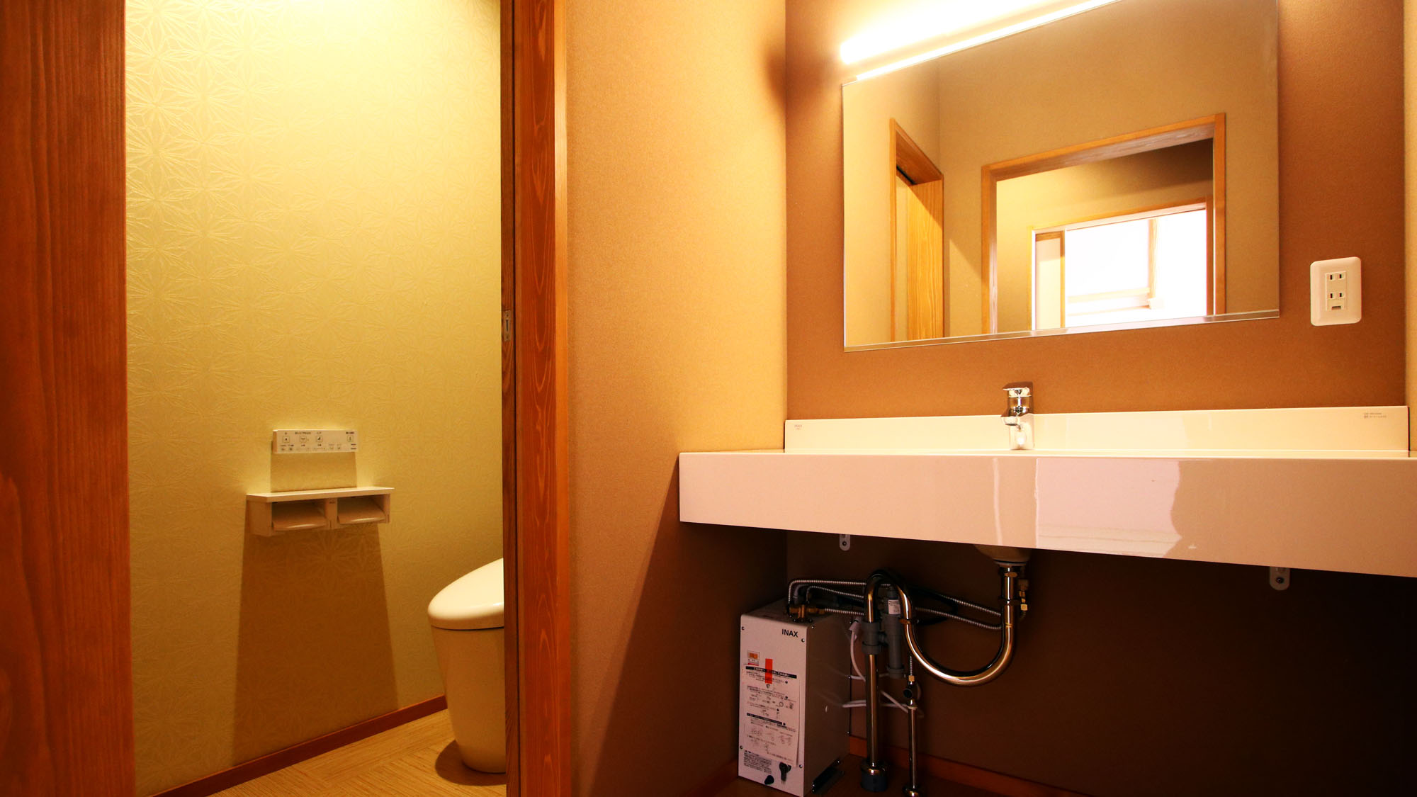 リニューアル15畳◆きれいな洗面・トイレ付き*