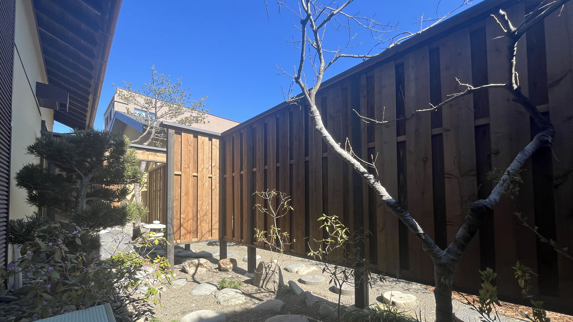 リニューアル15畳◆季節により雰囲気がかわります*