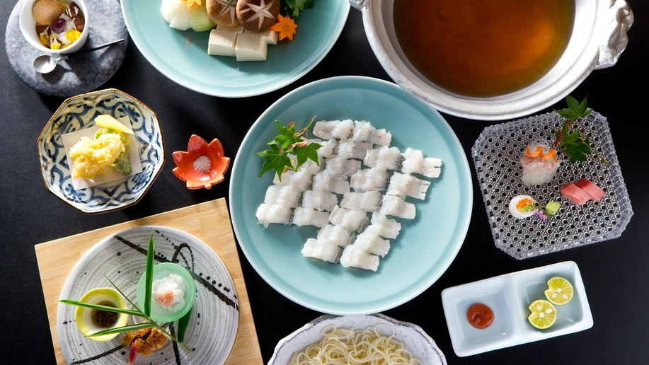 夏季限定【鱧すき鍋会席】関西の風物詩、旬の鱧を堪能♪