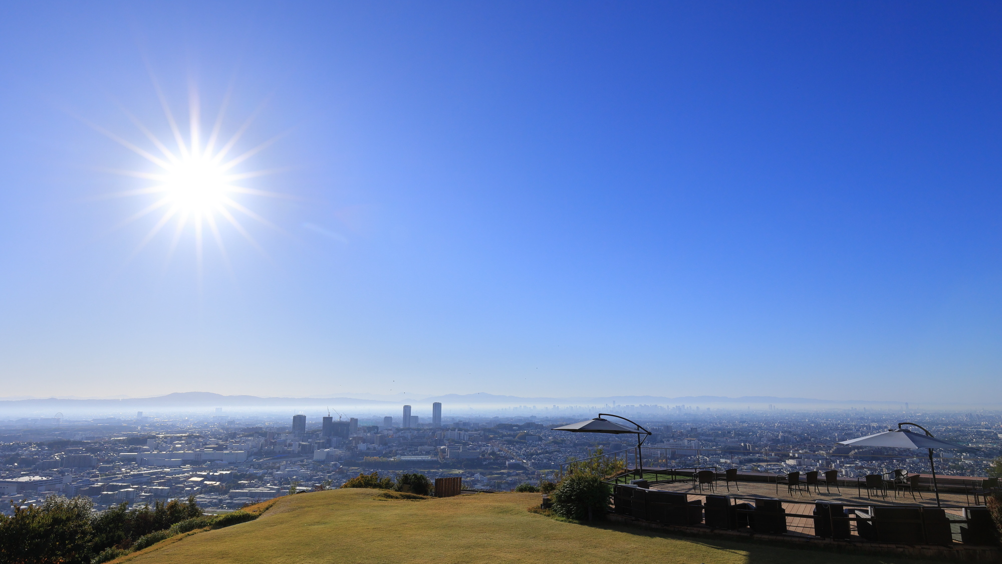 風のテラス（朝）