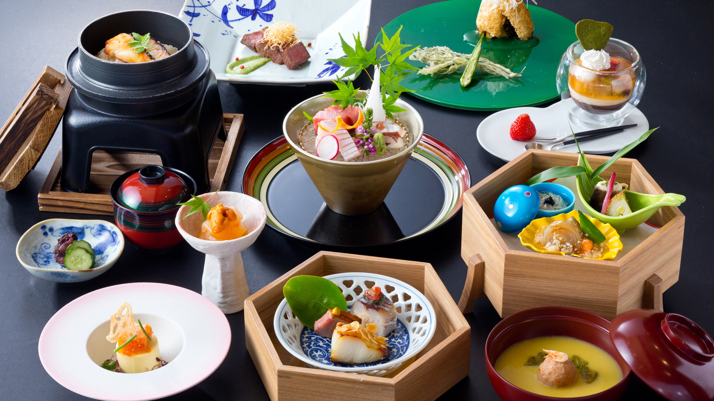 当館おすすめの本格会席♪旬の食材を使用し彩り豊かな盛り付けで、見た目・味・舌触り・香りをお愉しみください