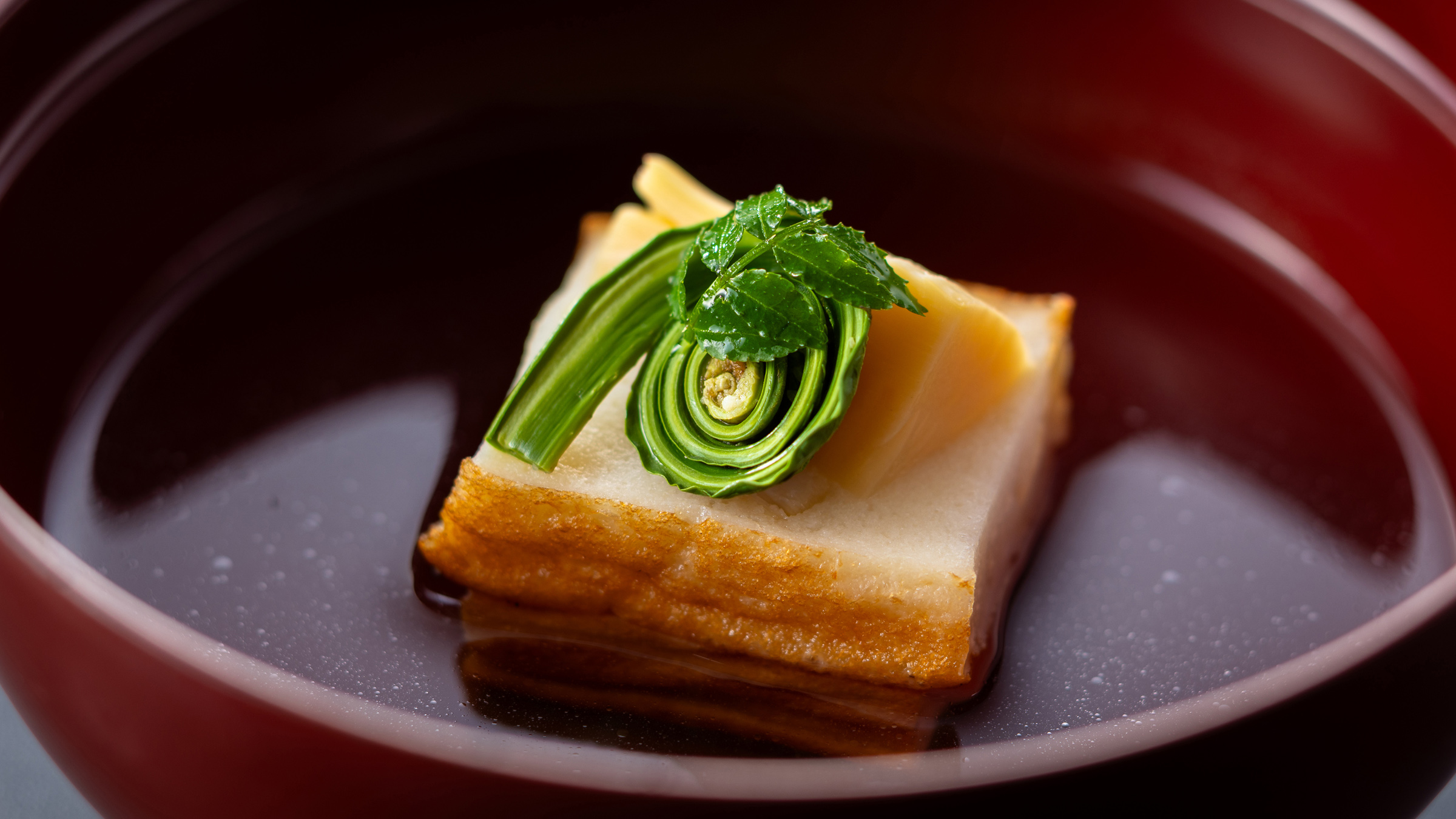 紬会席（4/22～6/2）【煮物椀】