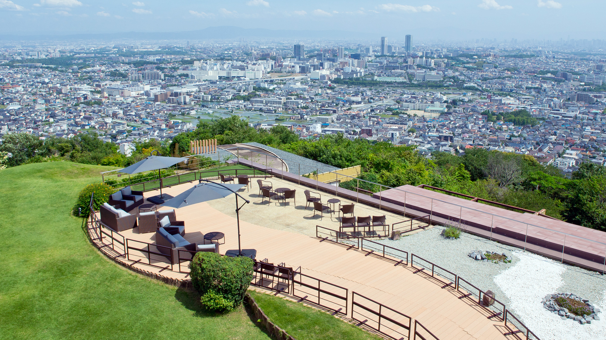 風のテラス（昼）