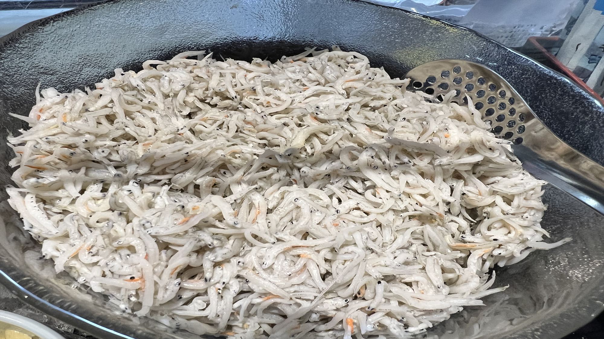 ◆朝食　お好み海鮮丼ネタ　しらす