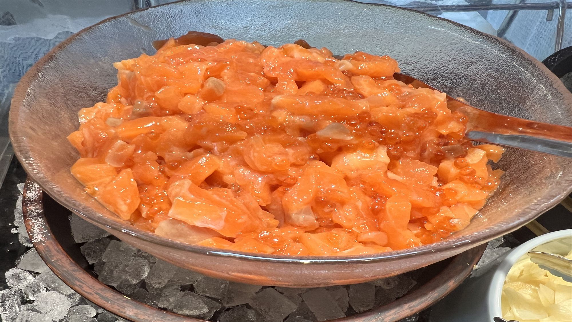 ◆朝食　お好み海鮮丼ネタ　サーモンいくら