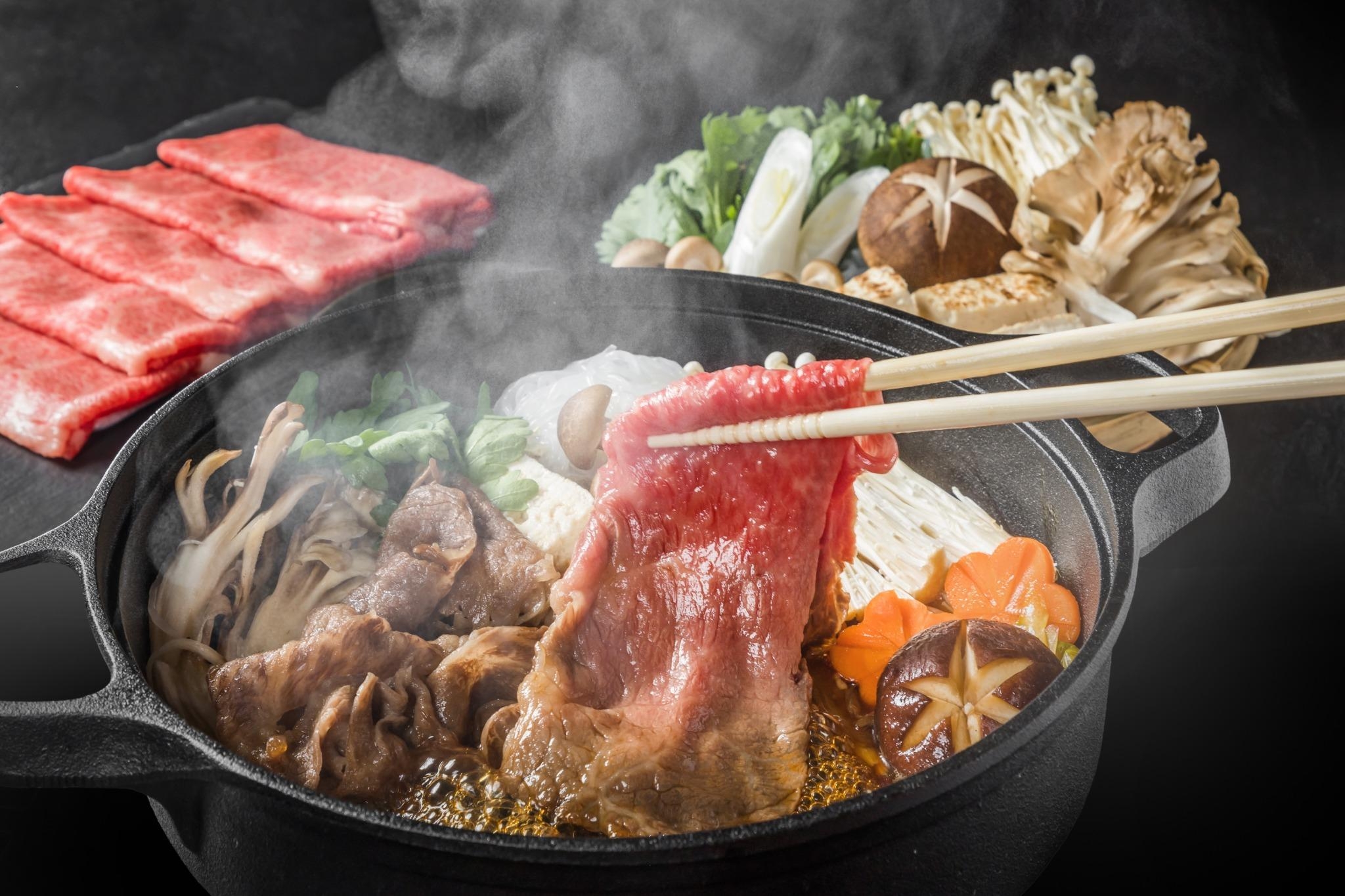 2食付【黒毛和牛すき焼き】プラン♪青山高原麓のゴルフリゾートでゆったり滞在◆