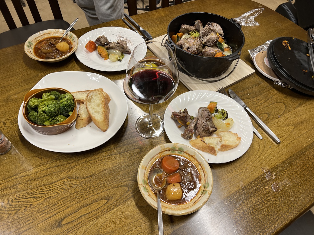 冬季限定の本館貸切プラン　四万十の源流で薪ストーブ料理を堪能　赤ワインボトル一本プレゼント