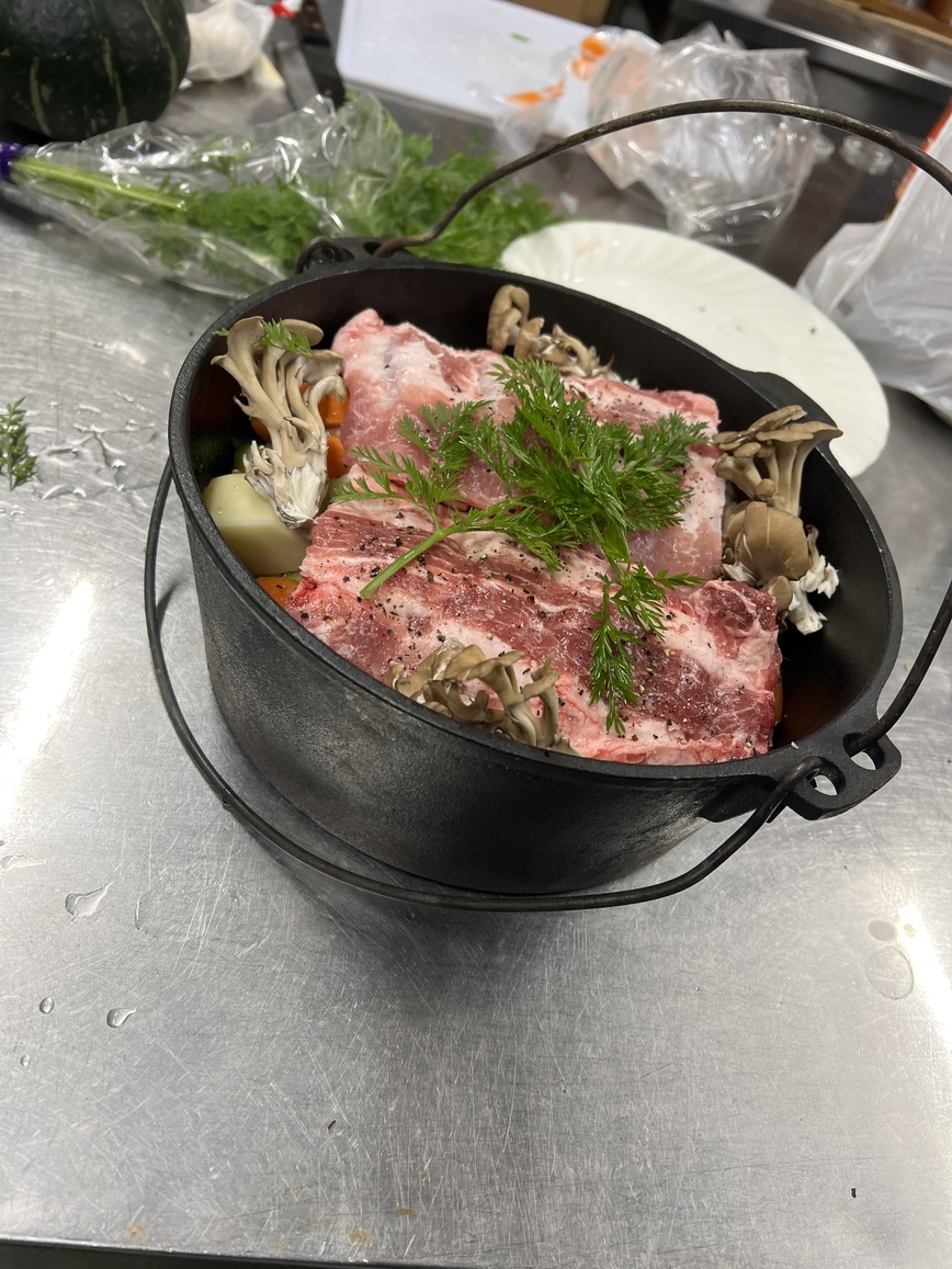 冬季限定の本館貸切プラン　四万十の源流で薪ストーブ料理を堪能　赤ワインボトル一本プレゼント