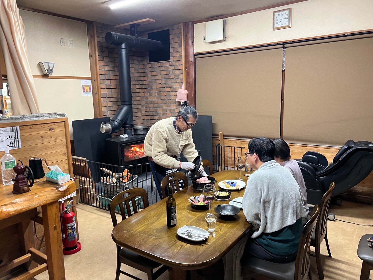 冬季限定の本館貸切プラン　四万十の源流で薪ストーブ料理を堪能　赤ワインボトル一本プレゼント