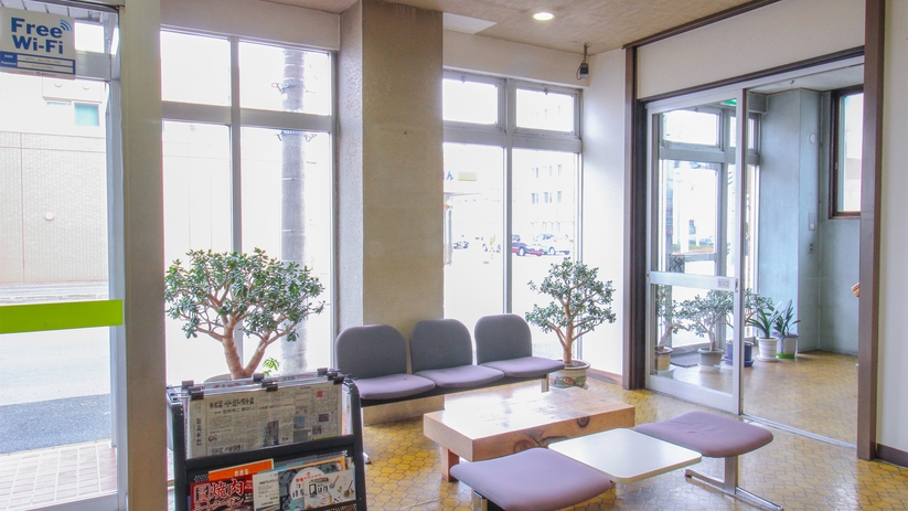 【素泊り】チェックイン14時〜OK!コンビニ徒歩1分◆駐車場無料でビジネス・観光にオススメ