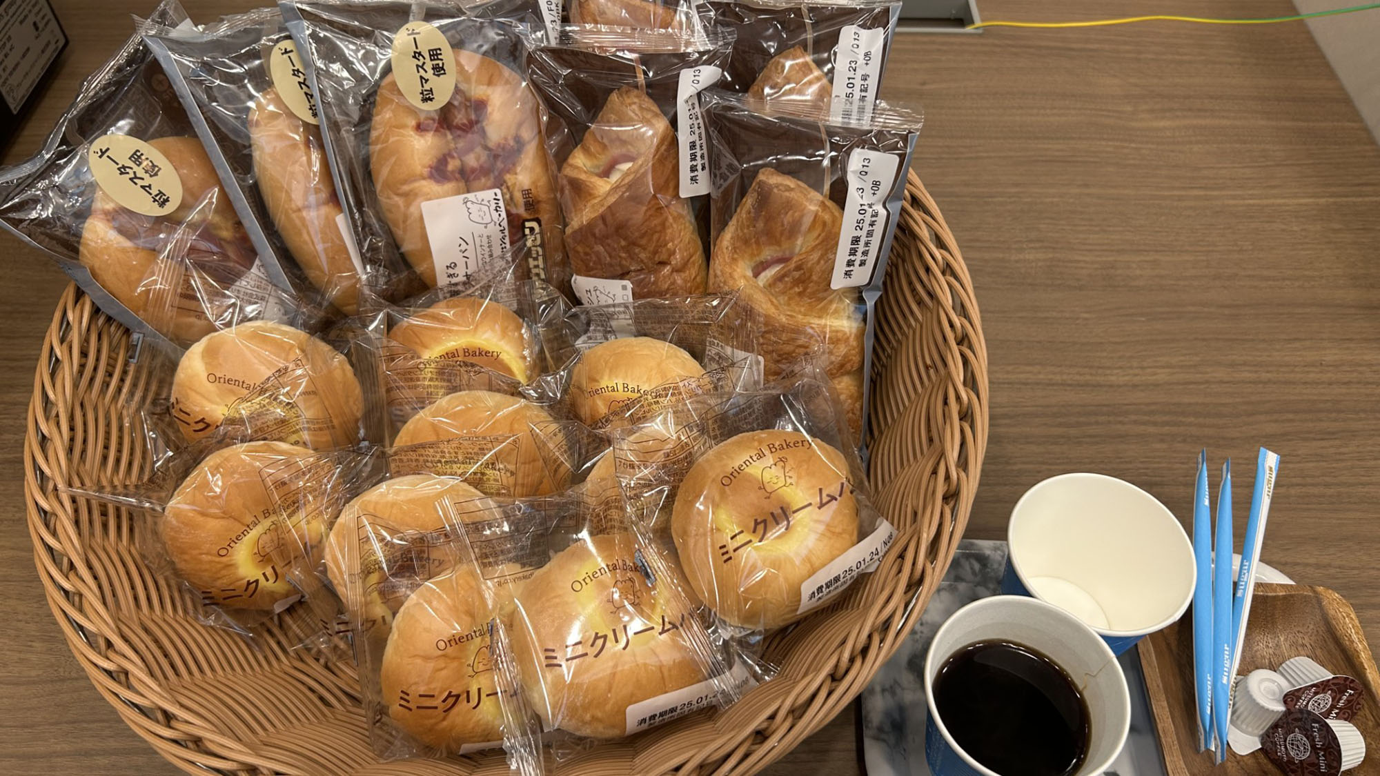 コンチネンタル朝食