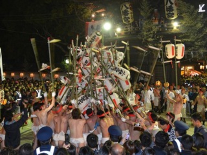 魚吹八幡神社　提灯練り（新在家）